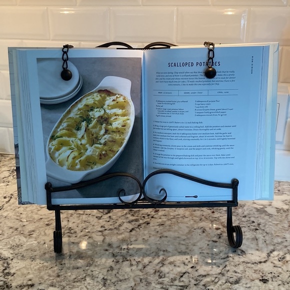 WROUGHT iron book holder/cookbook stand - Picture 7 of 7